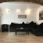 Apartamento 3 Bed Flat - Sleeps 20 - Smoking - Wifi *
